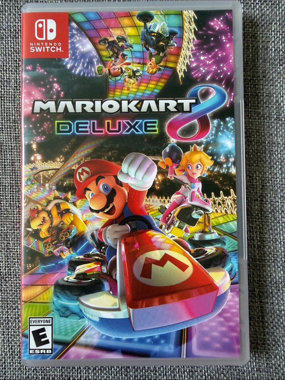 Nintendo Switch!!! Mario Kart 8 Deluxe - Excellent condition